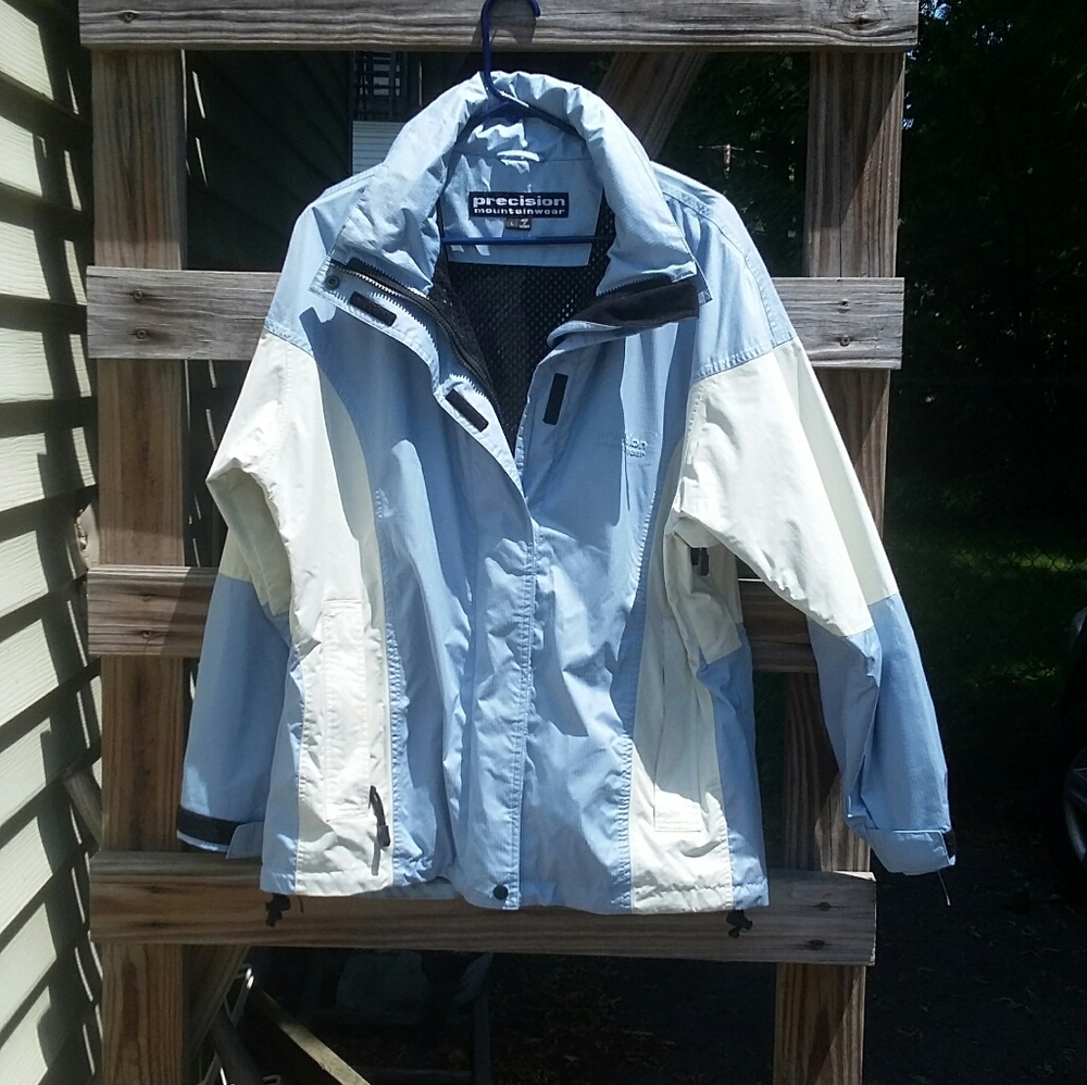 Precision mountainwear jacket